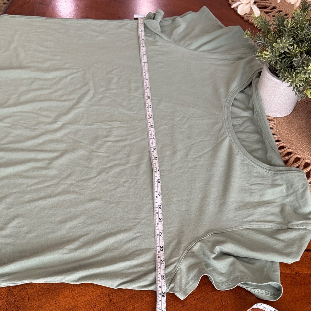 lululemon athletica Light Sage Scoop Neck Short Sleeve Top - Picture 3 of 5